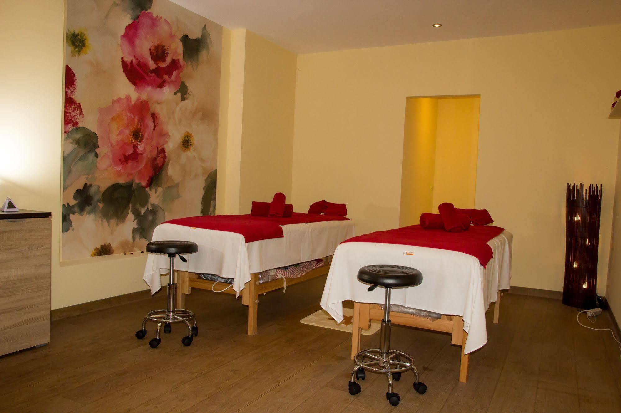 Salis Hotel & Medical Spa Turda Exterior photo